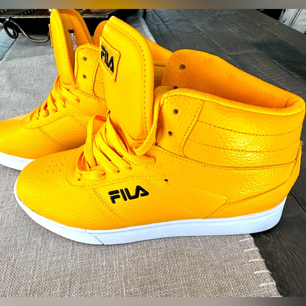 Fila Impress 1FM01153-701 Mens Yellow Lifestyle Sneakers Shoes